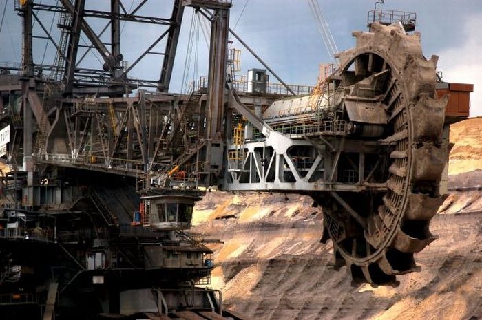 Bagger 288: The Biggest, Meanest Machine in the World ...